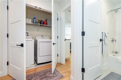 Wow! Fantastic location and setting. In a quiet neighborhood - photo 28