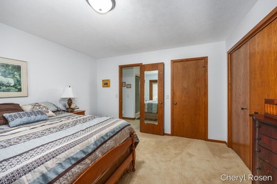 Welcome home to this beautifully maintained stand-alone - photo 17