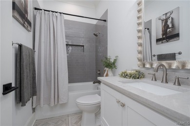 Modern luxury meets waterfront living in The Lakes. Offering - photo 26
