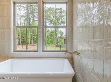 Exceptional new construction offering a refined blend of luxury - photo 30