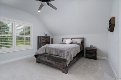 Modern luxury meets waterfront living in The Lakes. Offering - photo 37
