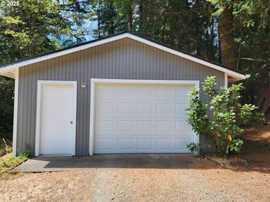 Nestled in the highly sought-after Cedar Terrace neighborhood - photo 2