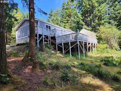 Nestled in the highly sought-after Cedar Terrace neighborhood - photo 3