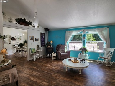 Nestled in the highly sought-after Cedar Terrace neighborhood - photo 9