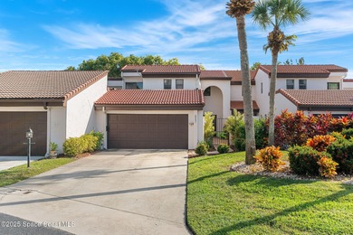 Lake Townhome/Townhouse For Sale in Melbourne, Florida