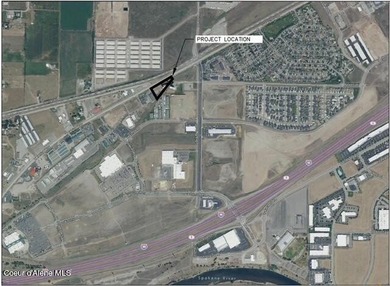 Excellent commercial lot in the growing and highly desirable - photo 1