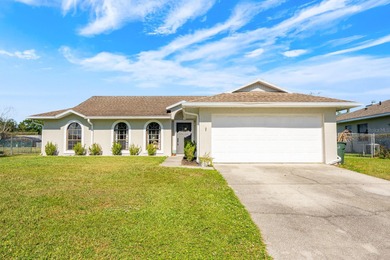 (private lake, pond, creek) Home For Sale in ST Cloud Florida