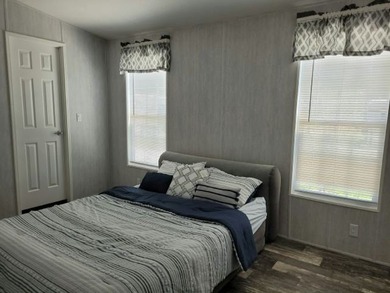 Own your own 2 bed/2 bath home! Make an appointment now to see - photo 3