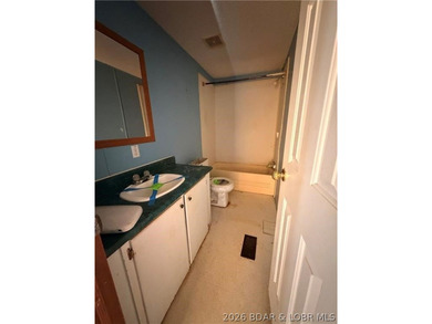 Spacious 5-bedroom, 3-bath home offering approximately 2,792 sq - photo 18
