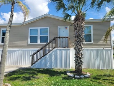 Clayton 2019 3 bedroom / 2 bath home, Elevated home on large lot - photo 1