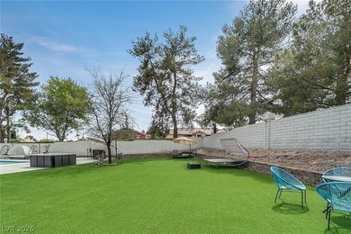 MAJOR PRICE REDUCTION! Exceptional value in the highly desirable - photo 34