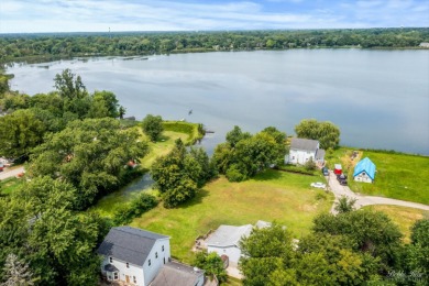 Slocum Lake Home For Sale in Wauconda Illinois