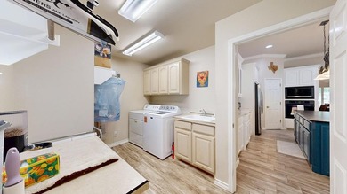 Unbeatable location! This open-concept home features recent - photo 20