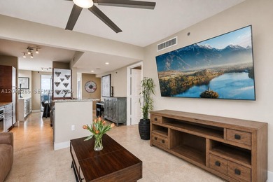 Rarely available 23rd-floor corner residence with 3 bedrooms, 3 - photo 22