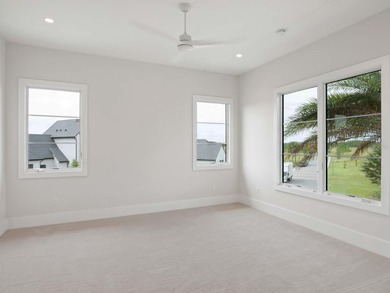 One or more photo(s) has been virtually staged. Expertly built - photo 27