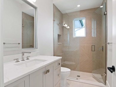 One or more photo(s) has been virtually staged. Expertly built - photo 31