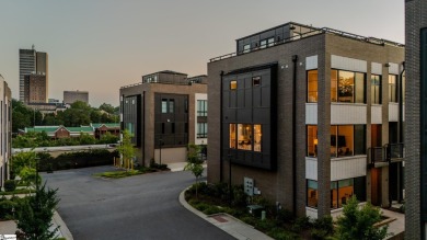 Seller offering to pay one year of HOA dues for an acceptable