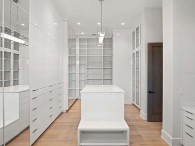 One or more photo(s) has been virtually staged. Expertly built - photo 42