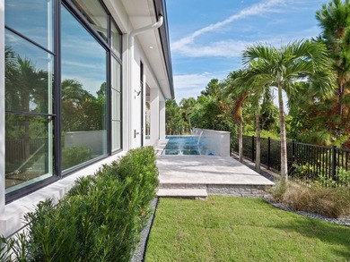 One or more photo(s) has been virtually staged. Expertly built - photo 50