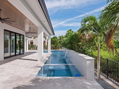 One or more photo(s) has been virtually staged. Expertly built - photo 53