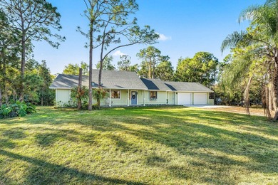 (private lake, pond, coastal) Home For Sale in The Acreage Florida