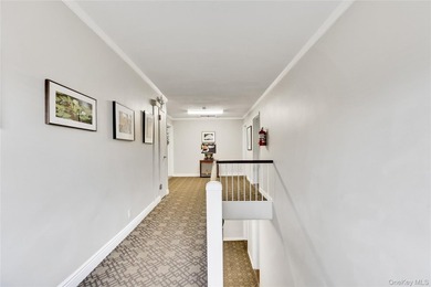 Welcome to this spacious 3-bedroom, 2 full bath co-op in - photo 4