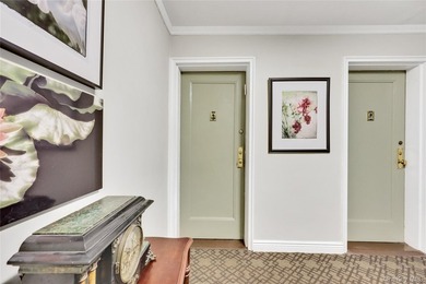 Welcome to this spacious 3-bedroom, 2 full bath co-op in - photo 5