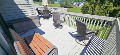 Forest! 1 level end unit townhome w/a 2 car garage,2 Bdrms 2 - photo 11