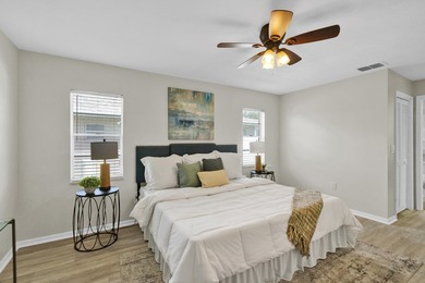 Move right into this beautifully updated 3-bedroom, 2-bath home - photo 22