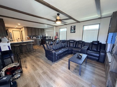 This charming 3-bedroom, 2-bathroom home in Battlement Mesa's - photo 3