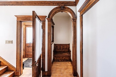 A truly rare find: 5-unit building one door from the Eastern - photo 10
