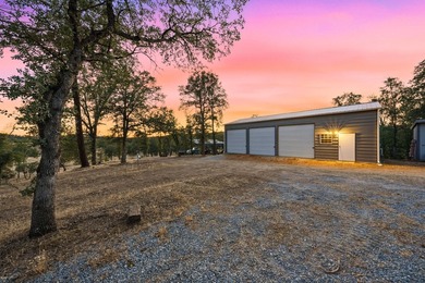 Bright beautiful custom home on 9 acres with gated driveway - photo 2