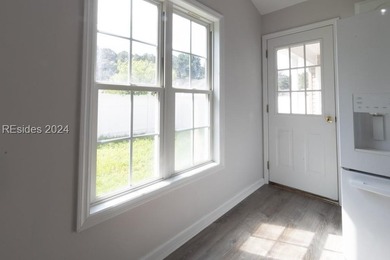 Welcome to 74 Bridgewater Drive, a beautifully maintained 3 - photo 20