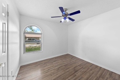 No-HOA 4-bedroom, 2-bath home in the Sans Pareil neighborhood of - photo 20