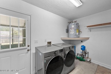No-HOA 4-bedroom, 2-bath home in the Sans Pareil neighborhood of - photo 21