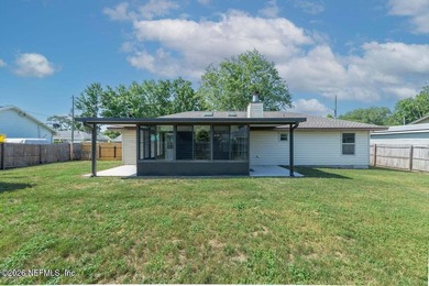 No-HOA 4-bedroom, 2-bath home in the Sans Pareil neighborhood of - photo 25