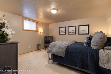 BRAND NEW ROOF. Spacious residence bordering the #7 hole at - photo 27