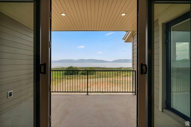 Modern Luxury Condo Near Bear Lake Short term rental Approved - photo 33