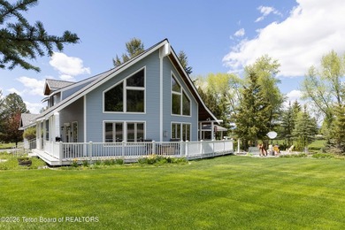 BRAND NEW ROOF. Spacious residence bordering the #7 hole at - photo 39