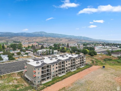 Modern Luxury Condo Near Bear Lake Short term rental Approved - photo 48