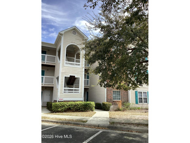 Calling all investors and buyers alike! Stunning 2nd Floor Condo - photo 2