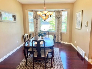 Former model home with timeless charm and exceptional care - photo 4