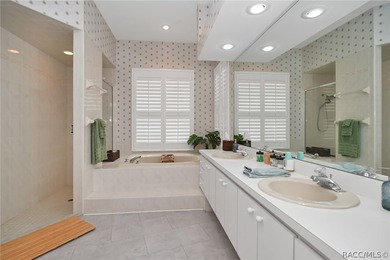 Welcome to this well-maintained 3 Bedroom, 2.5 Bath pool home - photo 17