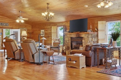 Welcome to 945 Canyon Run Road at beautiful Lake Malone in - photo 7