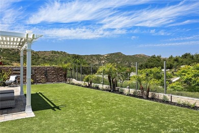 Wake up to peaceful hillside views and enjoy the rare - photo 24