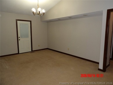 Lovely home located close to Ft Bragg, Schools, shopping and - photo 5