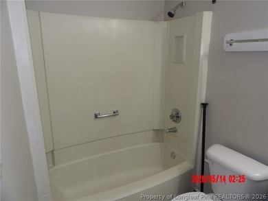 Lovely home located close to Ft Bragg, Schools, shopping and - photo 10