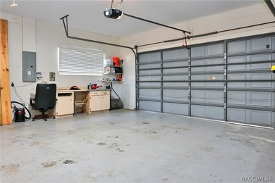 Welcome to this well-maintained 3 Bedroom, 2.5 Bath pool home - photo 40