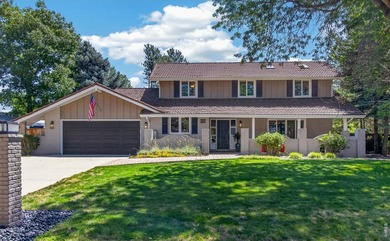 This home lives like a dream. There is a place for everyone both - photo 1