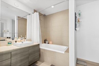 The Bond Unit 513 presents a rare opportunity to own a